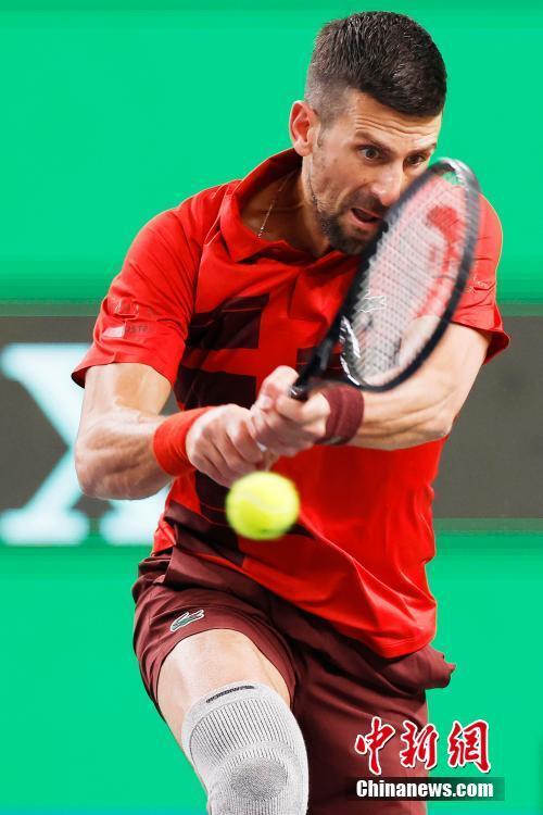 他们不仅仅 他们不仅仅