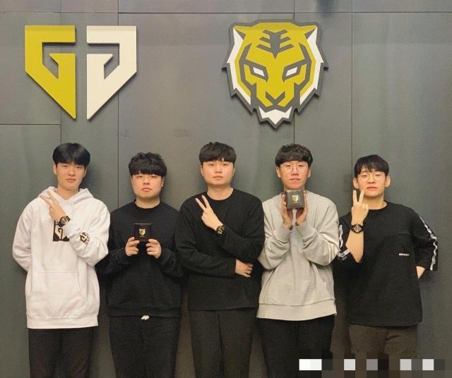 彻底震惊联 彻底震惊联