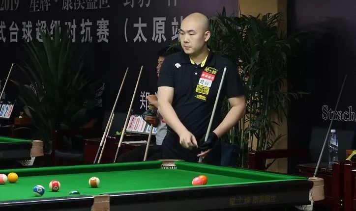 的传接球稳 的传接球稳